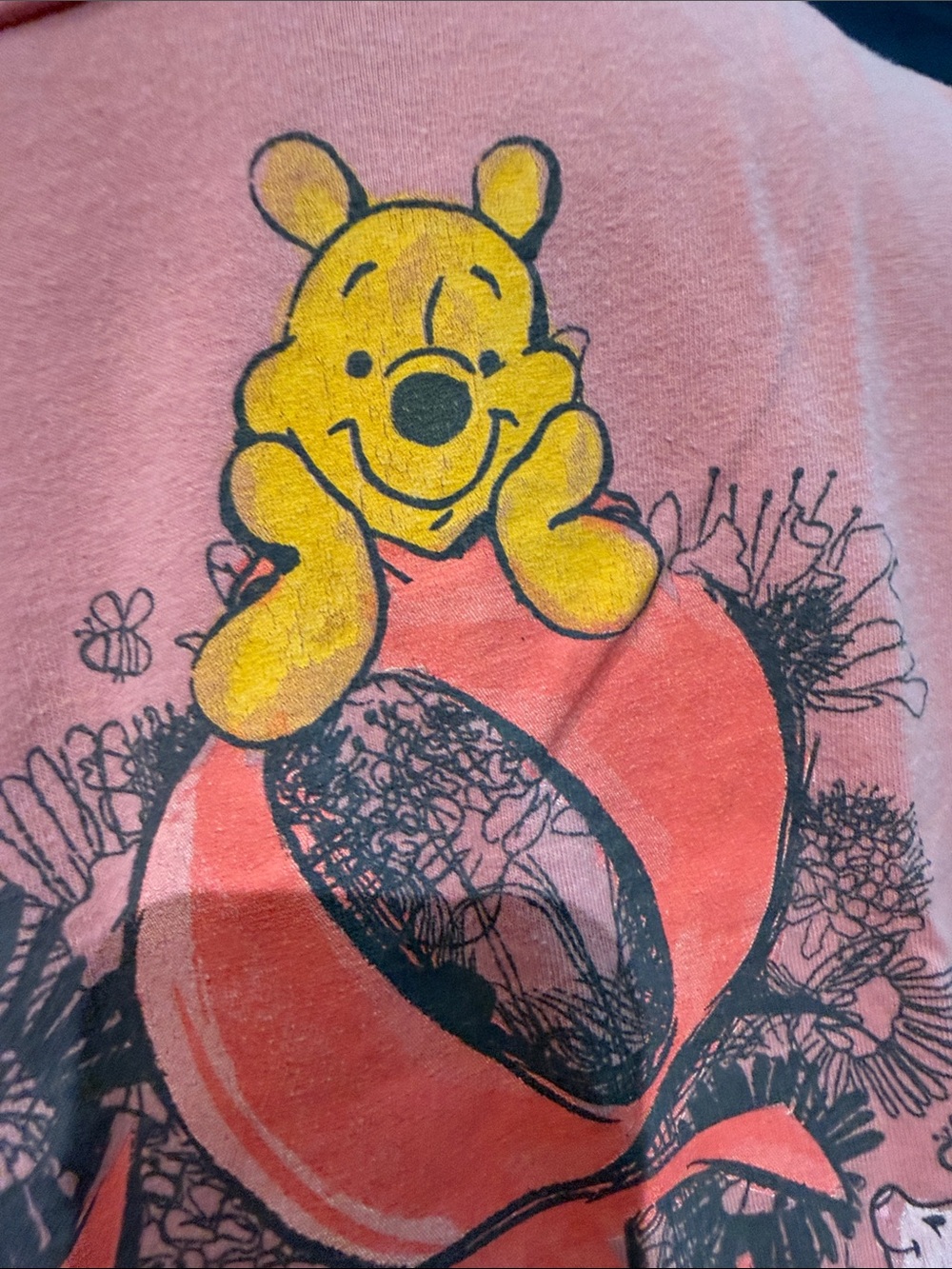 DISNEY original 
 Pink Winnie the Pooh LOVE Graphic Tee